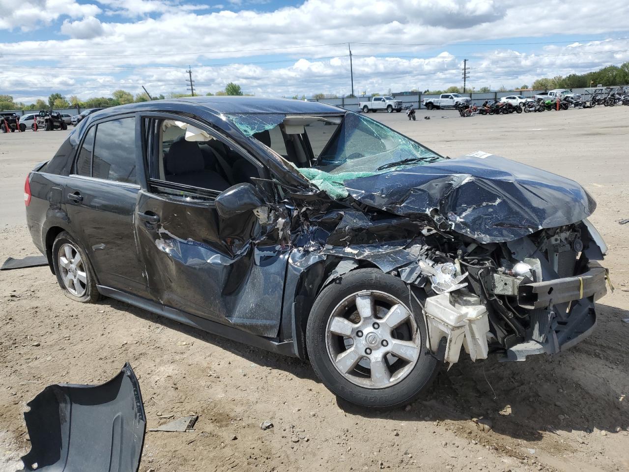 3N1BC11E47L449083 2007 Nissan Versa S