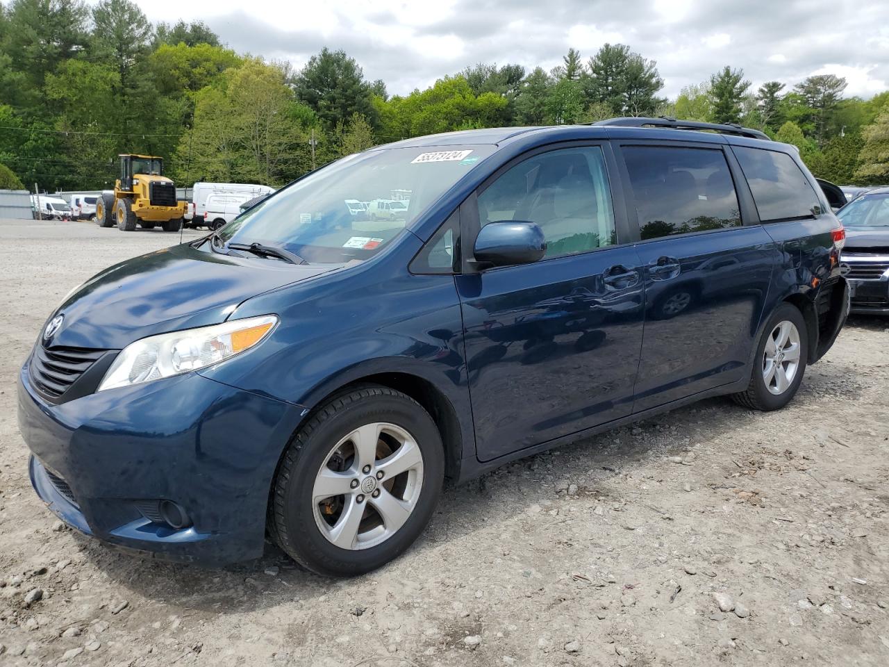  Salvage Toyota Sienna