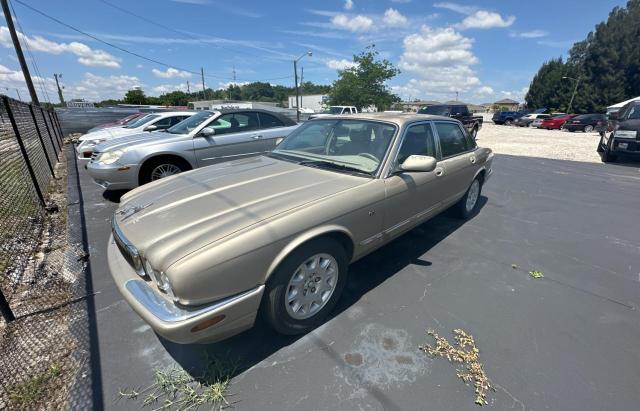 SAJDA14C8YLF13200 2000 Jaguar Xj8