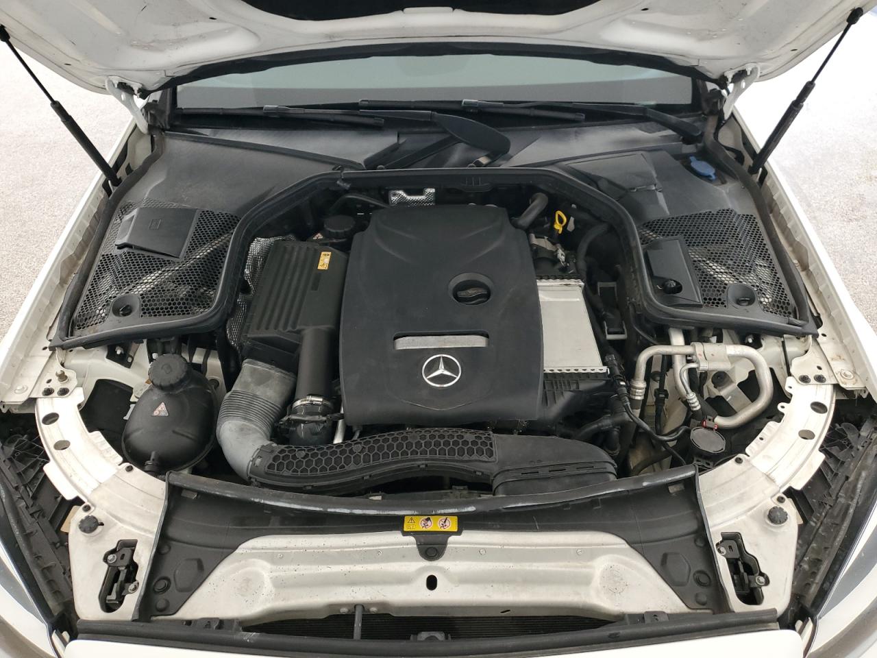 55SWF4JB2GU173691 2016 Mercedes-Benz C 300