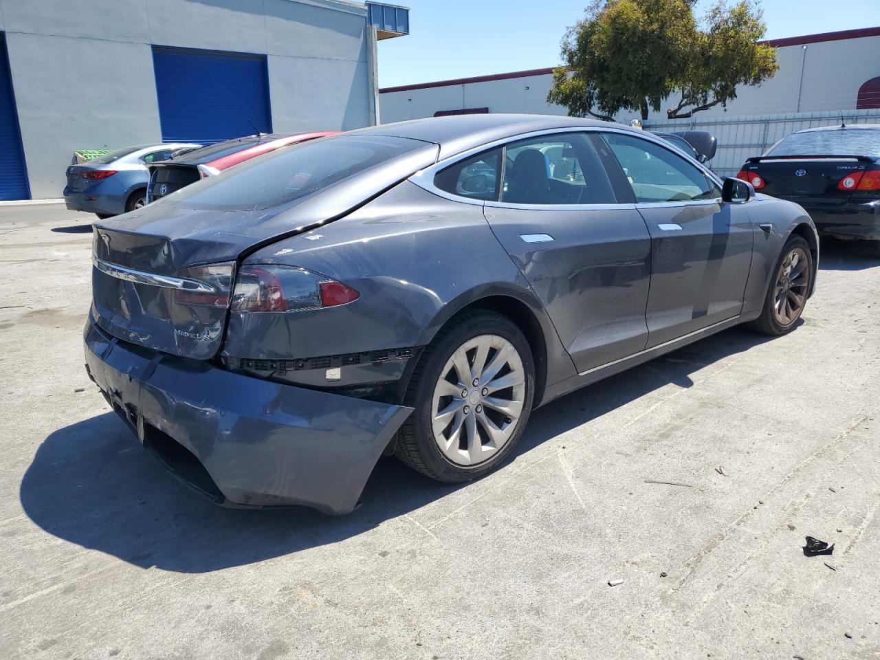 5YJSA1E12GF175777 2016 Tesla Model S