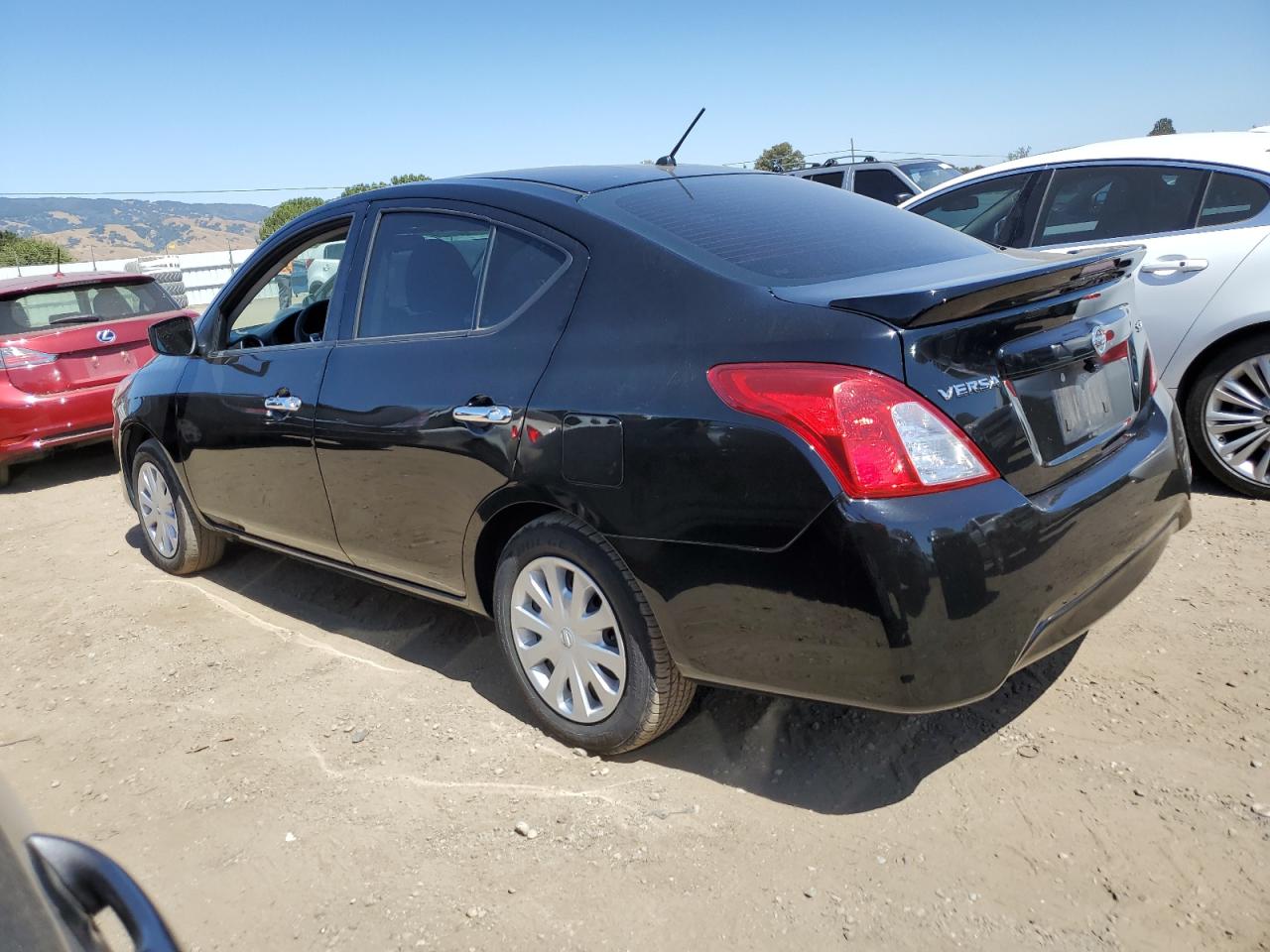 3N1CN7AP1JL859480 2018 Nissan Versa S