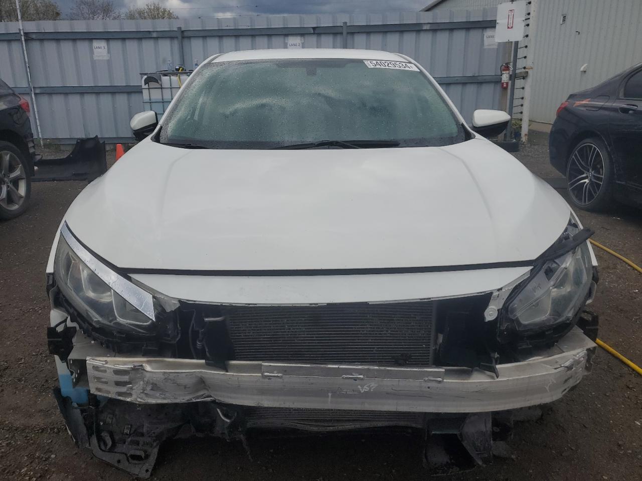 2HGFC2F52GH013596 2016 Honda Civic Lx