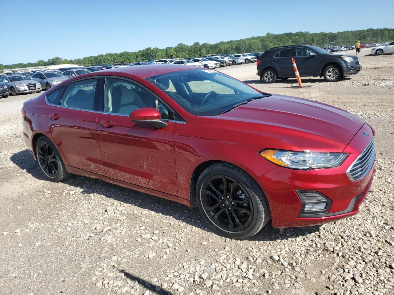 3FA6P0HD1KR199260 2019 Ford Fusion Se