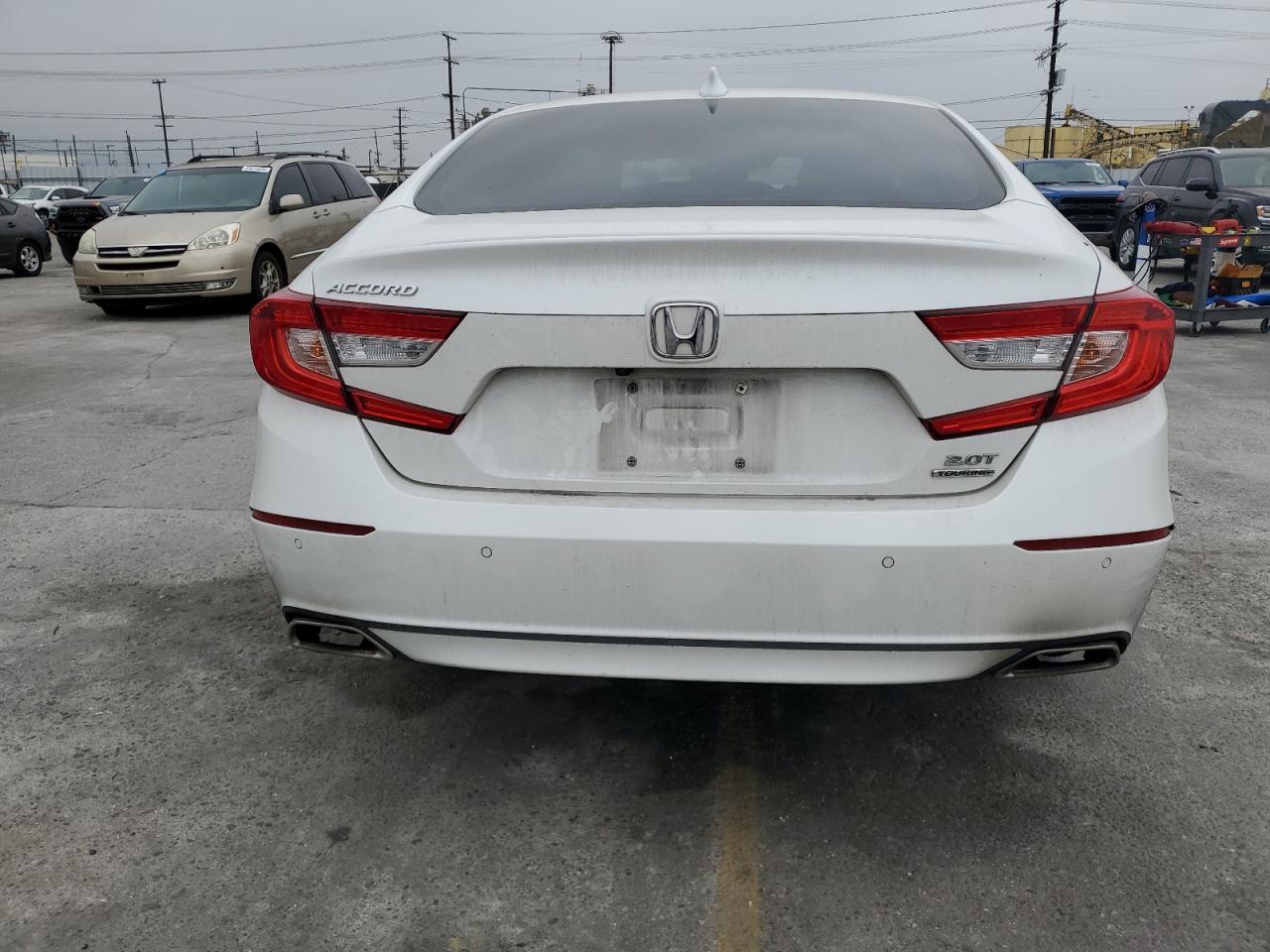 1HGCV2F95JA005823 2018 Honda Accord Touring