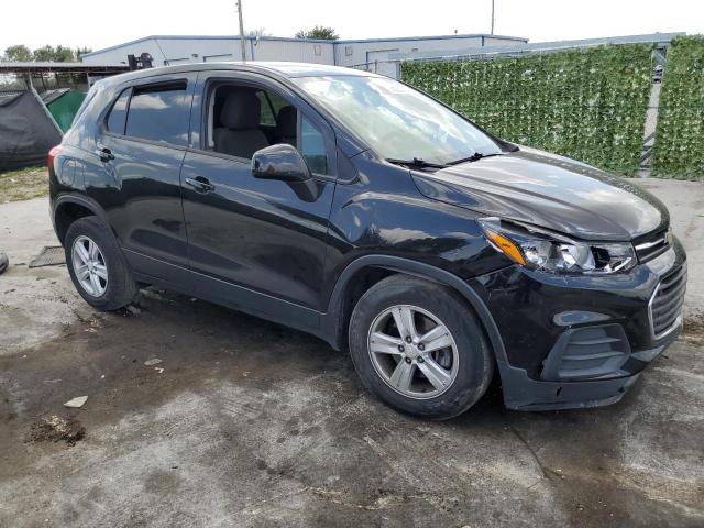 3GNCJKSBXLL320994 Chevrolet Trax LS 4