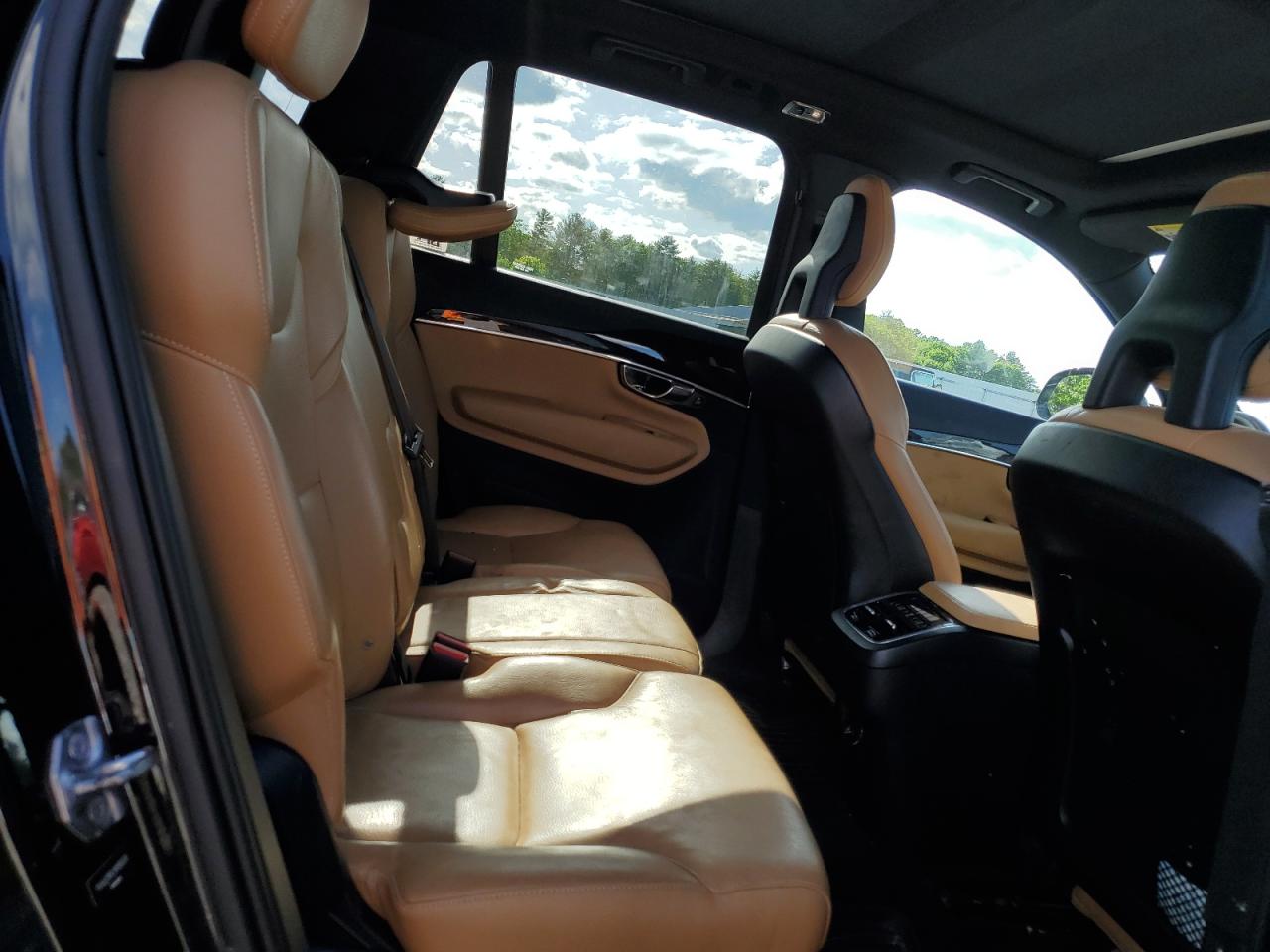 YV4A22PK3H1105698 2017 Volvo Xc90 T6