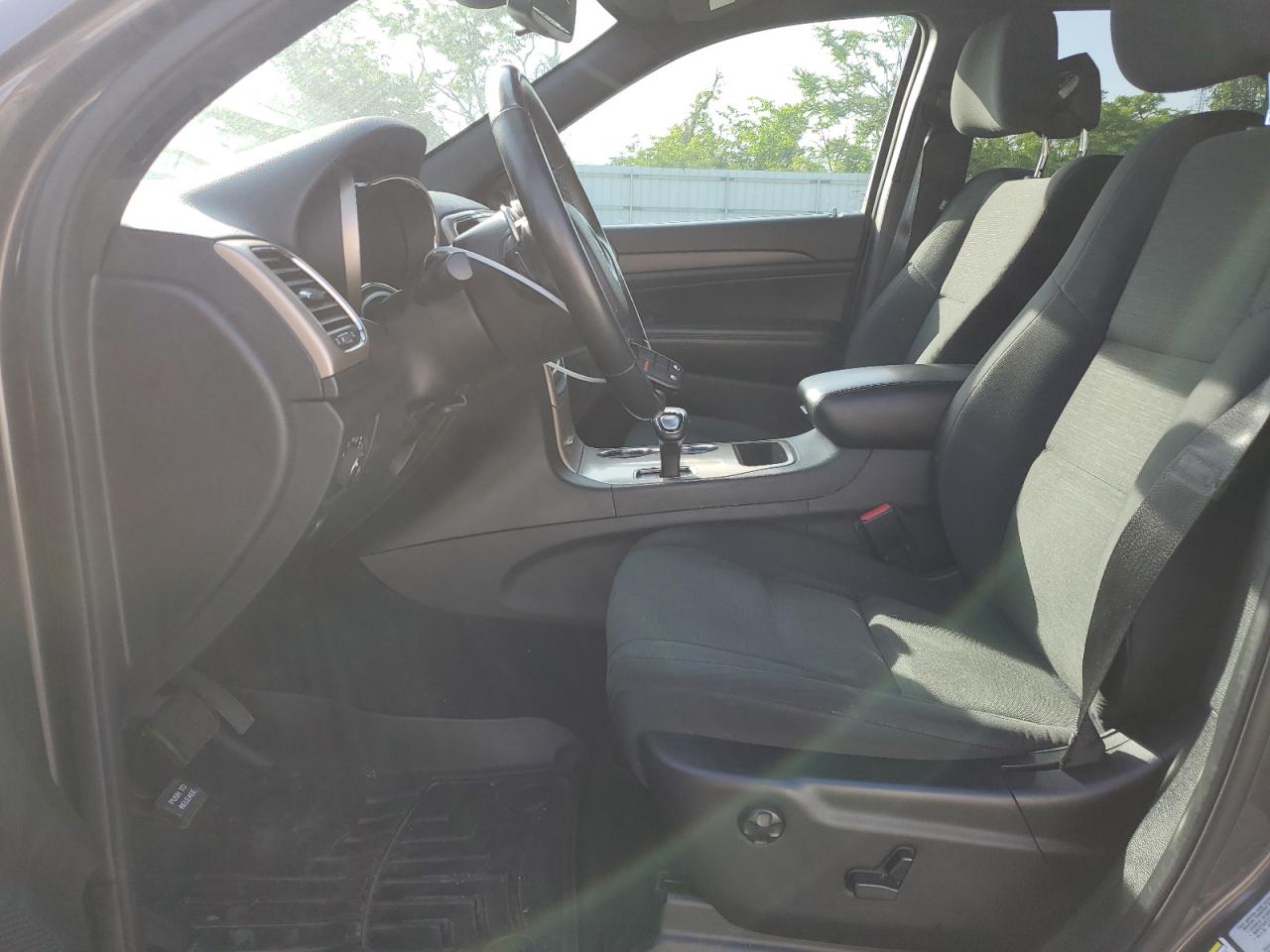 1C4RJFAG2FC158253 2015 Jeep Grand Cherokee Laredo