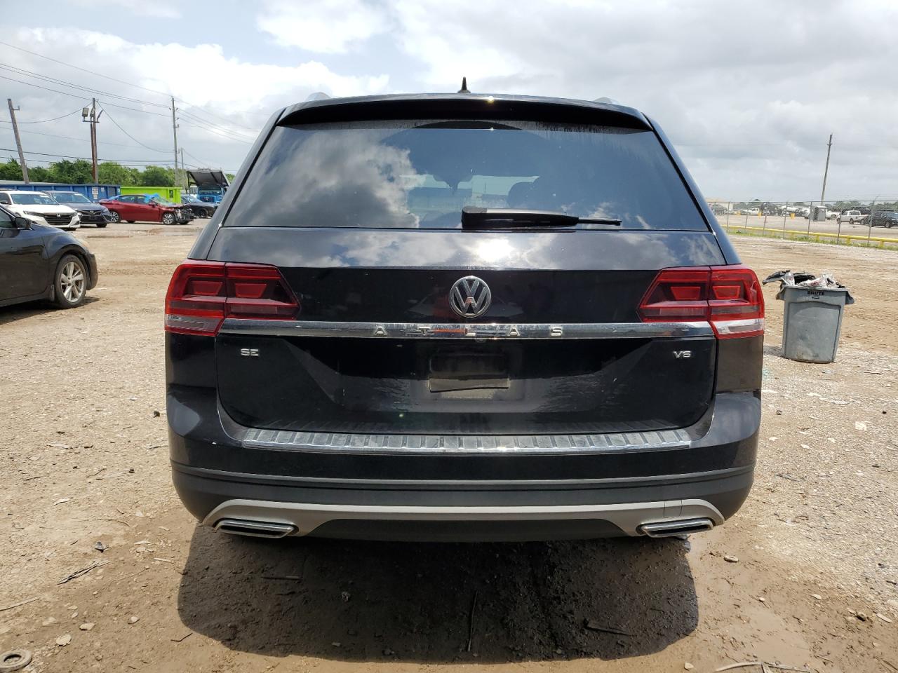 2019 Volkswagen Atlas Se vin: 1V2WR2CA2KC53154