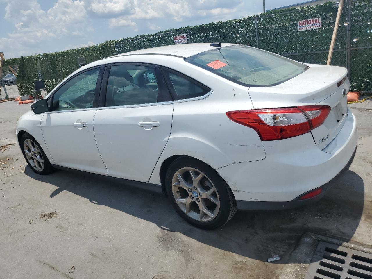 1FAHP3H25CL384856 2012 Ford Focus Sel