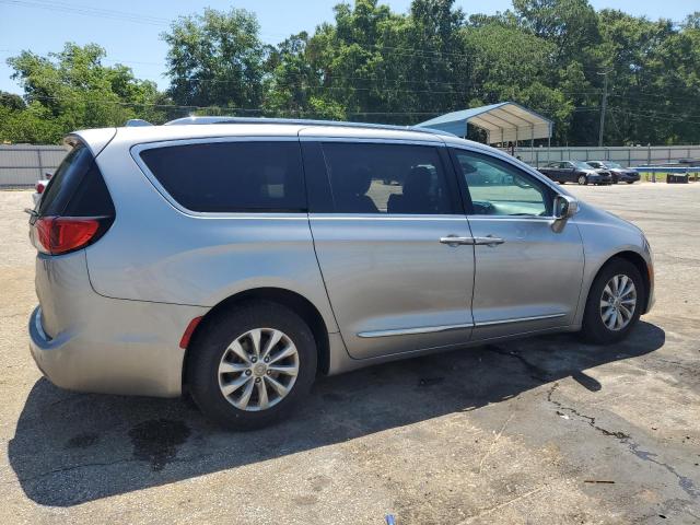 2C4RC1BG2JR112143 2018 Chrysler Pacifica Touring L