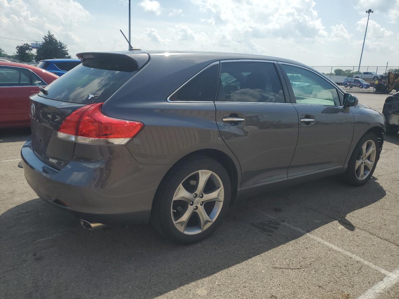 4T3ZK3BB0BU043303 2011 Toyota Venza