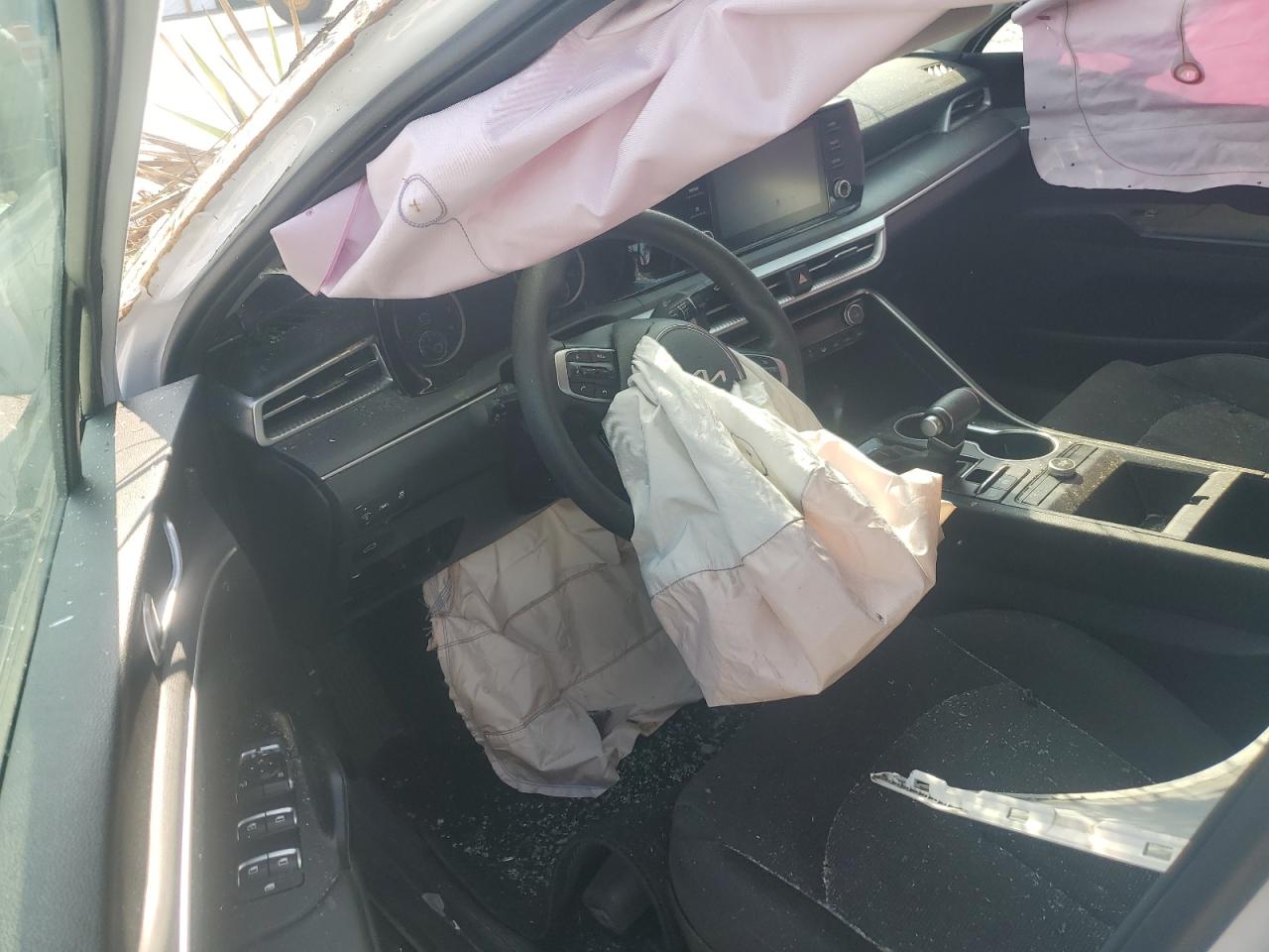 5XXG14J26PG197008 2023 Kia K5 Lxs