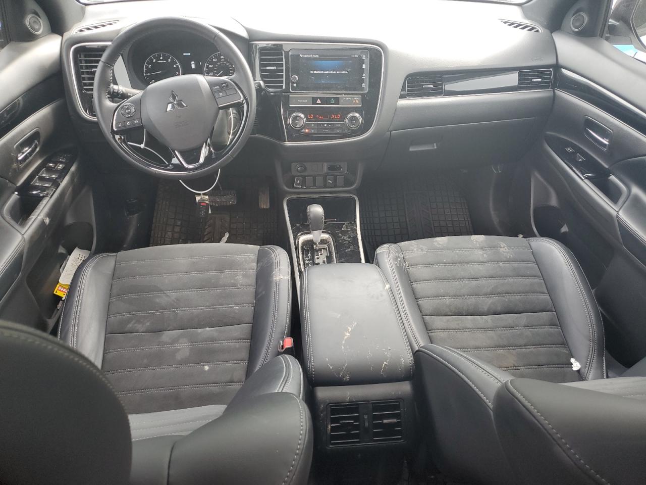 JA4AZ3A30KZ055237 2019 Mitsubishi Outlander Se