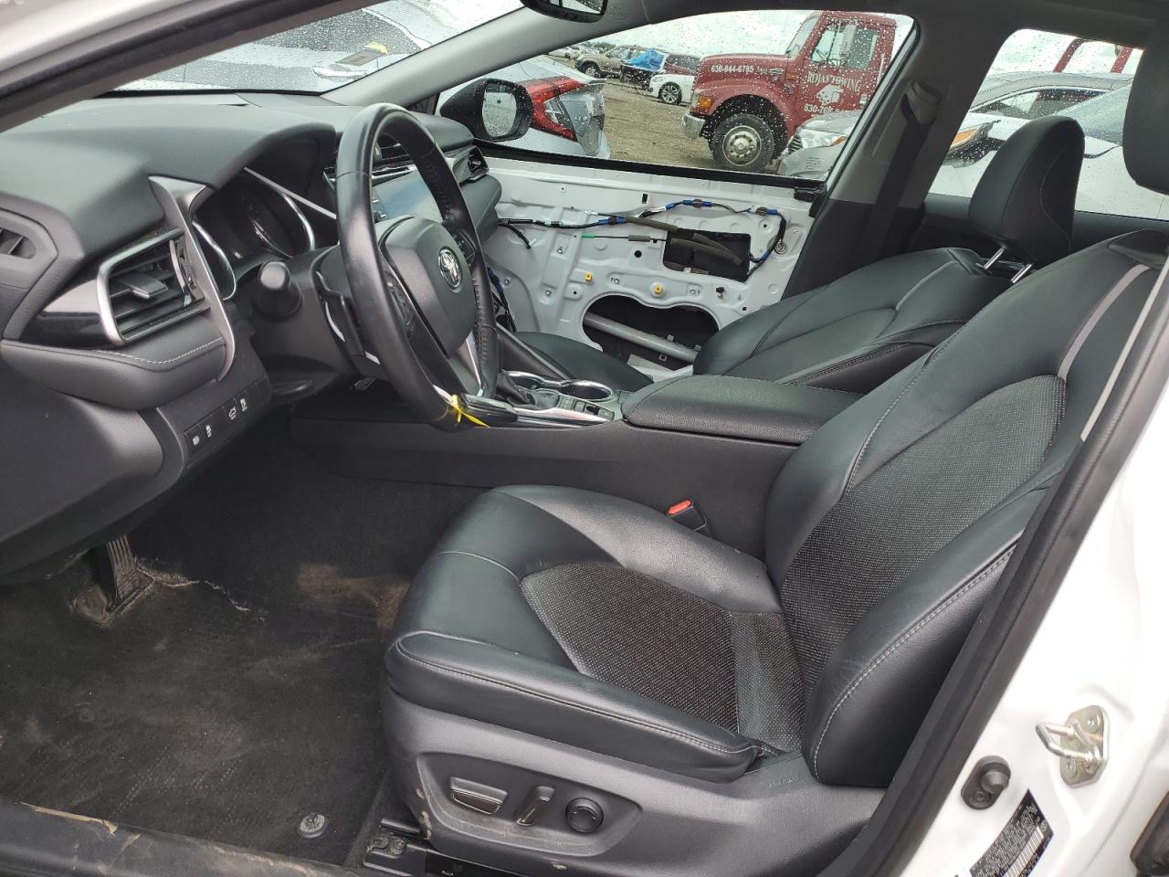 4T1B61HK0KU851886 2019 Toyota Camry Xse