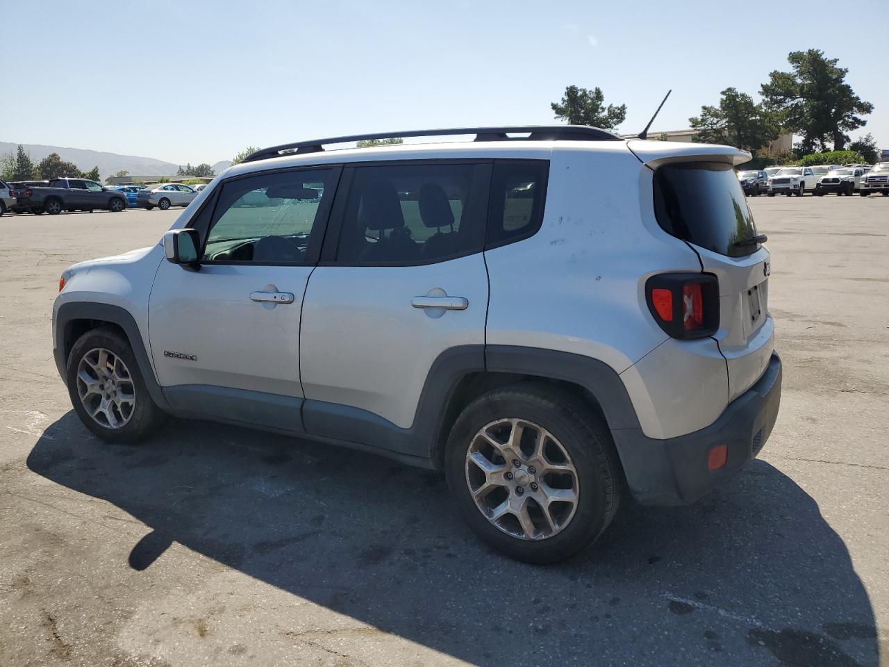 ZACCJABT6FPC36470 2015 Jeep Renegade Latitude