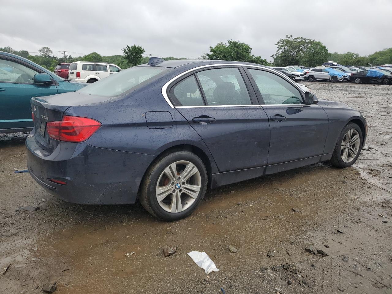 WBA8D9C37HA011677 2017 BMW 330 Xi