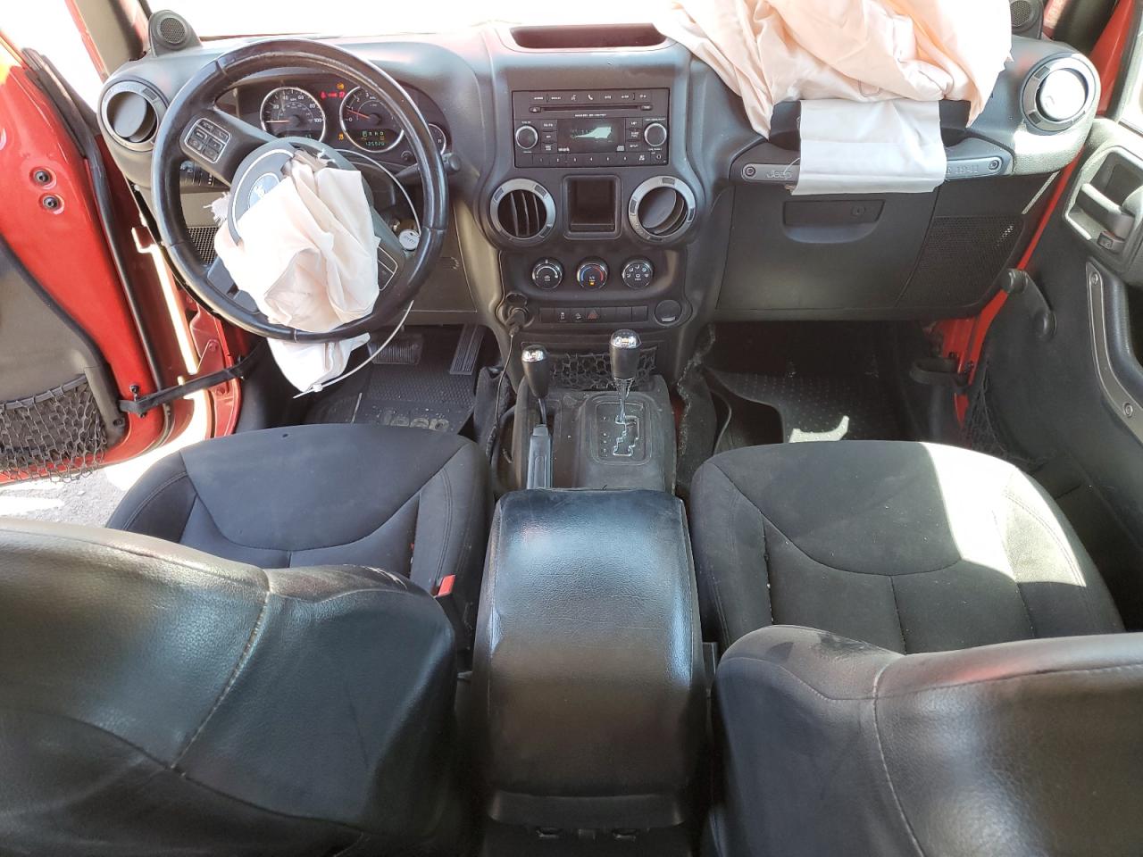 1C4BJWDG8EL246378 2014 Jeep Wrangler Unlimited Sport