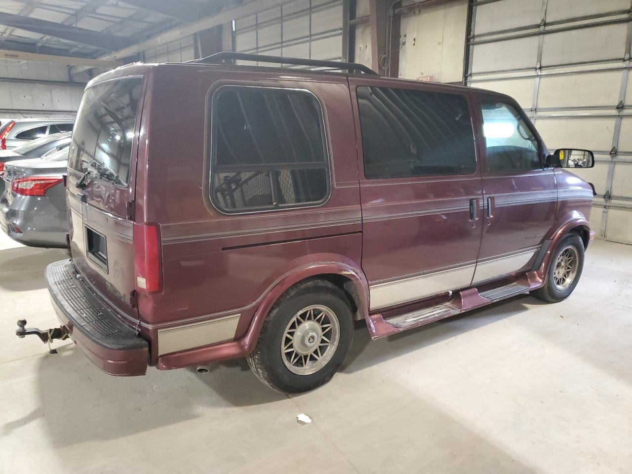 1GDEL19W9VB502782 1997 GMC Safari Xt