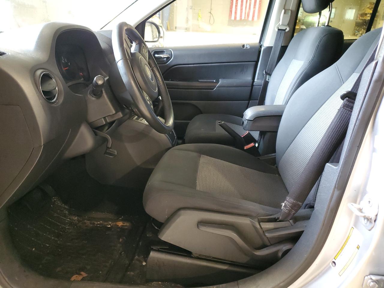 1J4NF1FB0BD282682 2011 Jeep Compass Sport