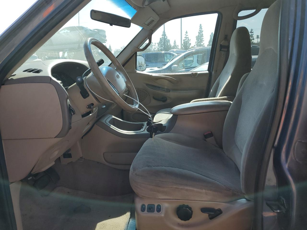 1FMPU18L8XLA69174 1999 Ford Expedition