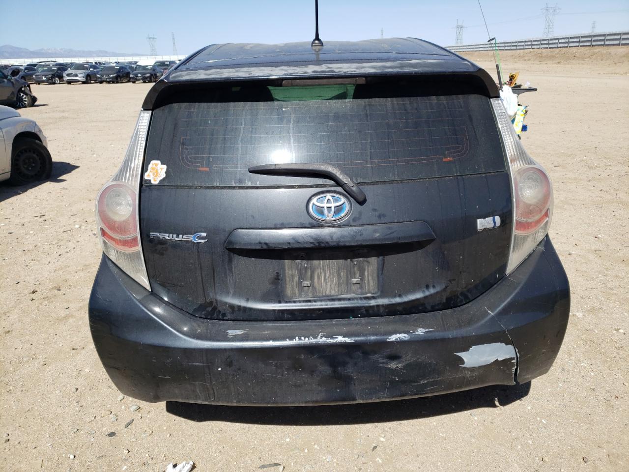 2013 Toyota Prius C vin: JTDKDTB3XD1531745