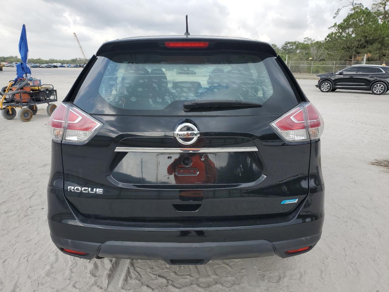 5N1AT2MT7EC792371 2014 Nissan Rogue S