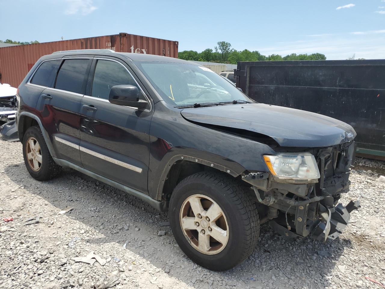 1J4RS4GGXBC617946 2011 Jeep Grand Cherokee Laredo