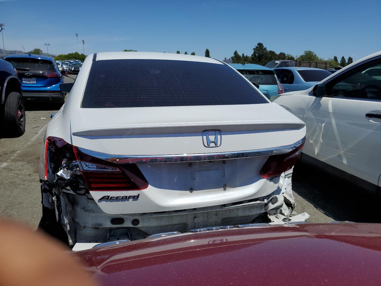 1HGCR2F5XHA215605 2017 Honda Accord Sport