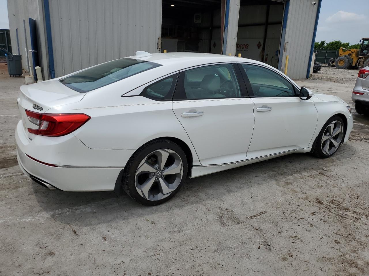 1HGCV1F91JA145247 2018 Honda Accord Touring