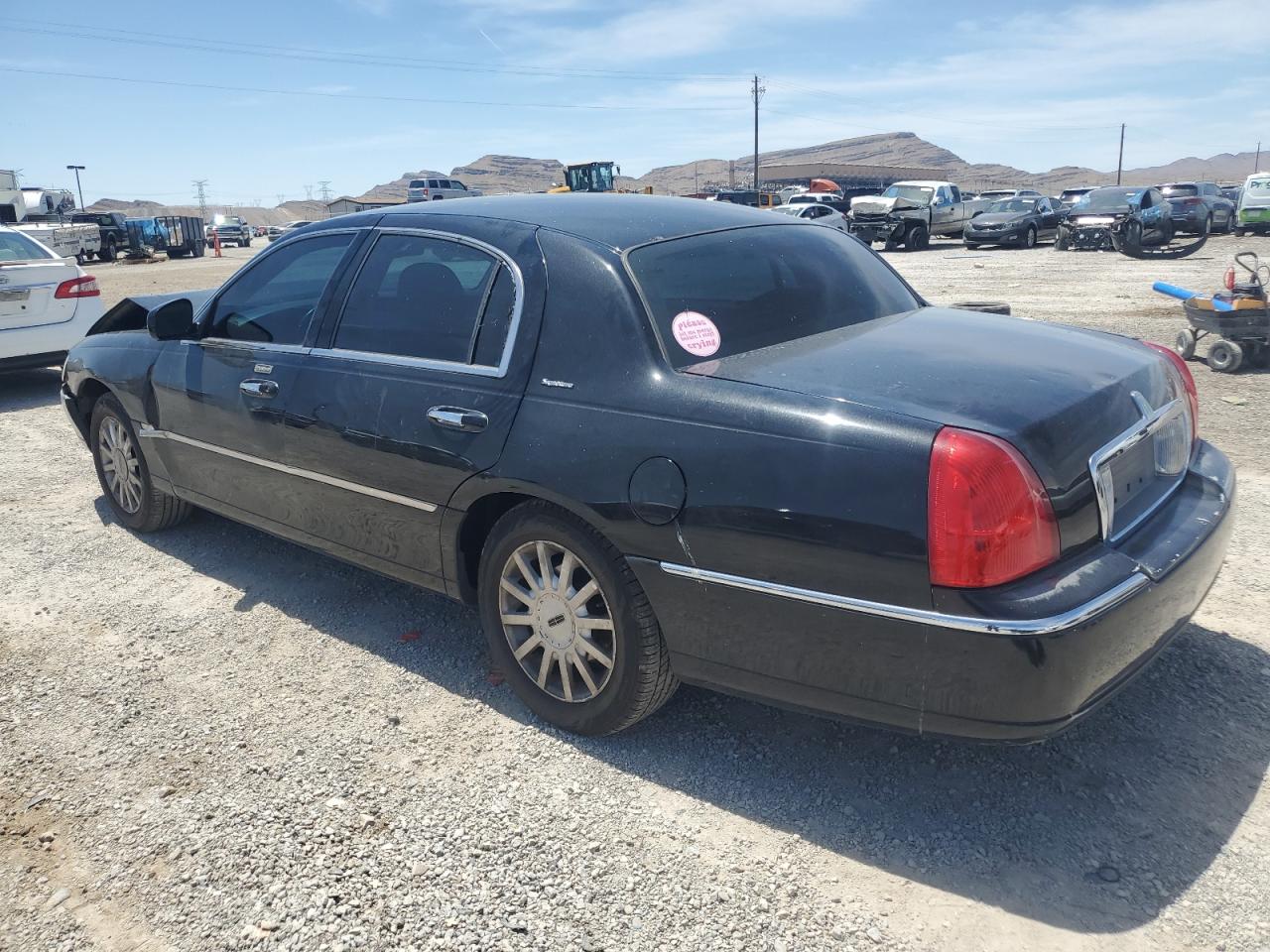 1LNHM81W37Y631437 2007 Lincoln Town Car Signature