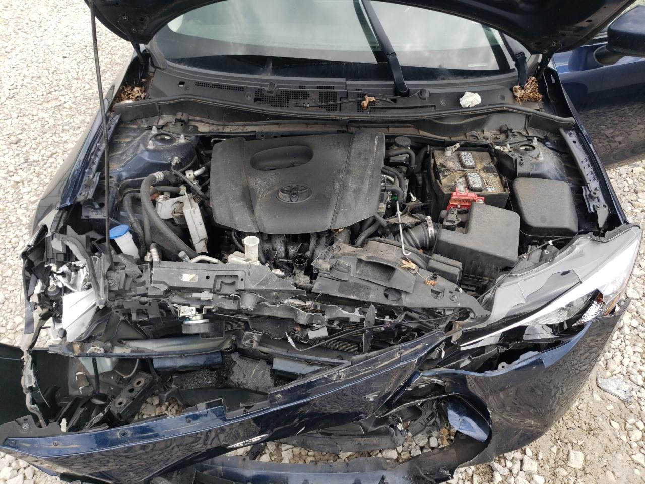 3MYDLBYV3JY332205 2018 Toyota Yaris Ia