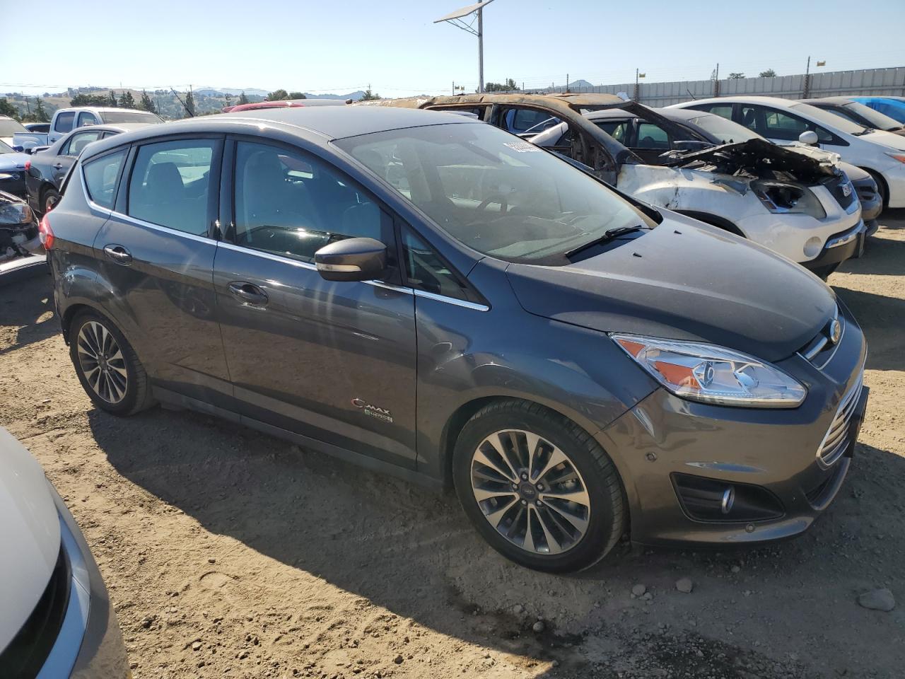 1FADP5FU0HL105965 2017 Ford C-Max Titanium