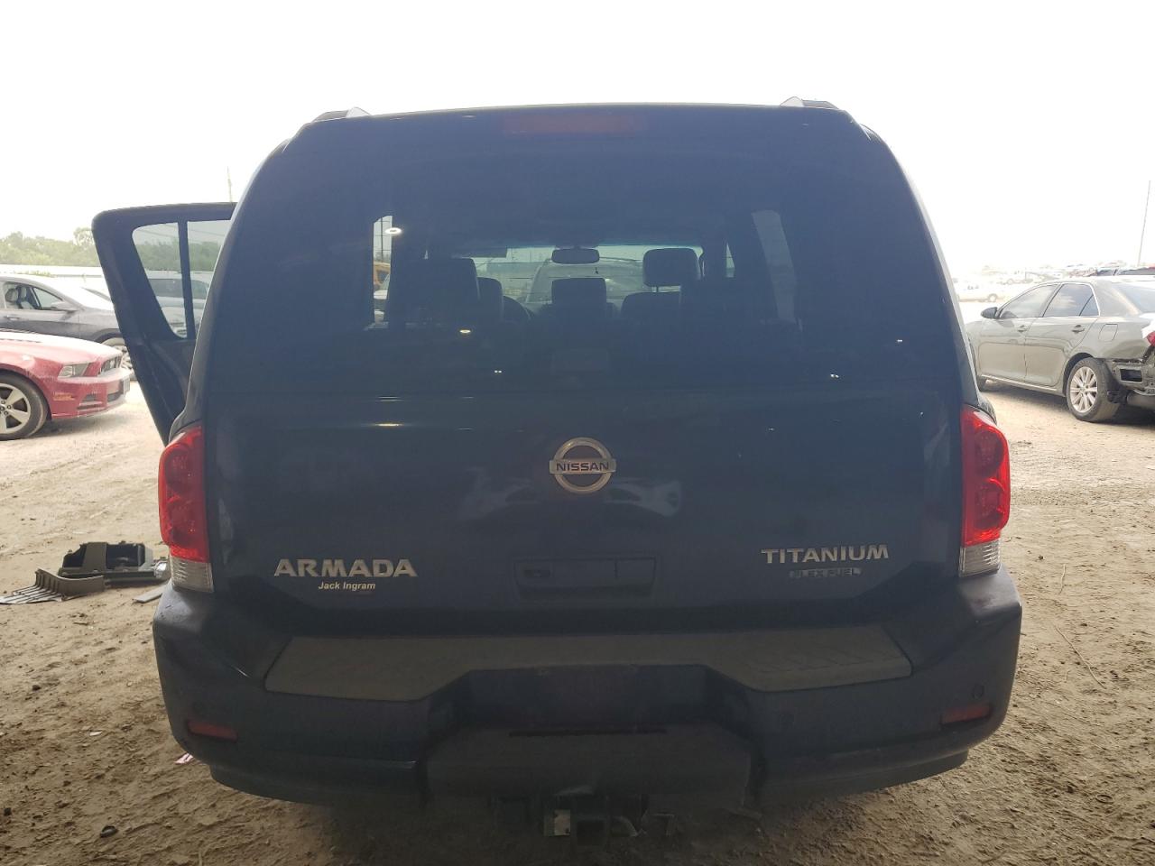 5N1BA0ND8AN617941 2010 Nissan Armada Se