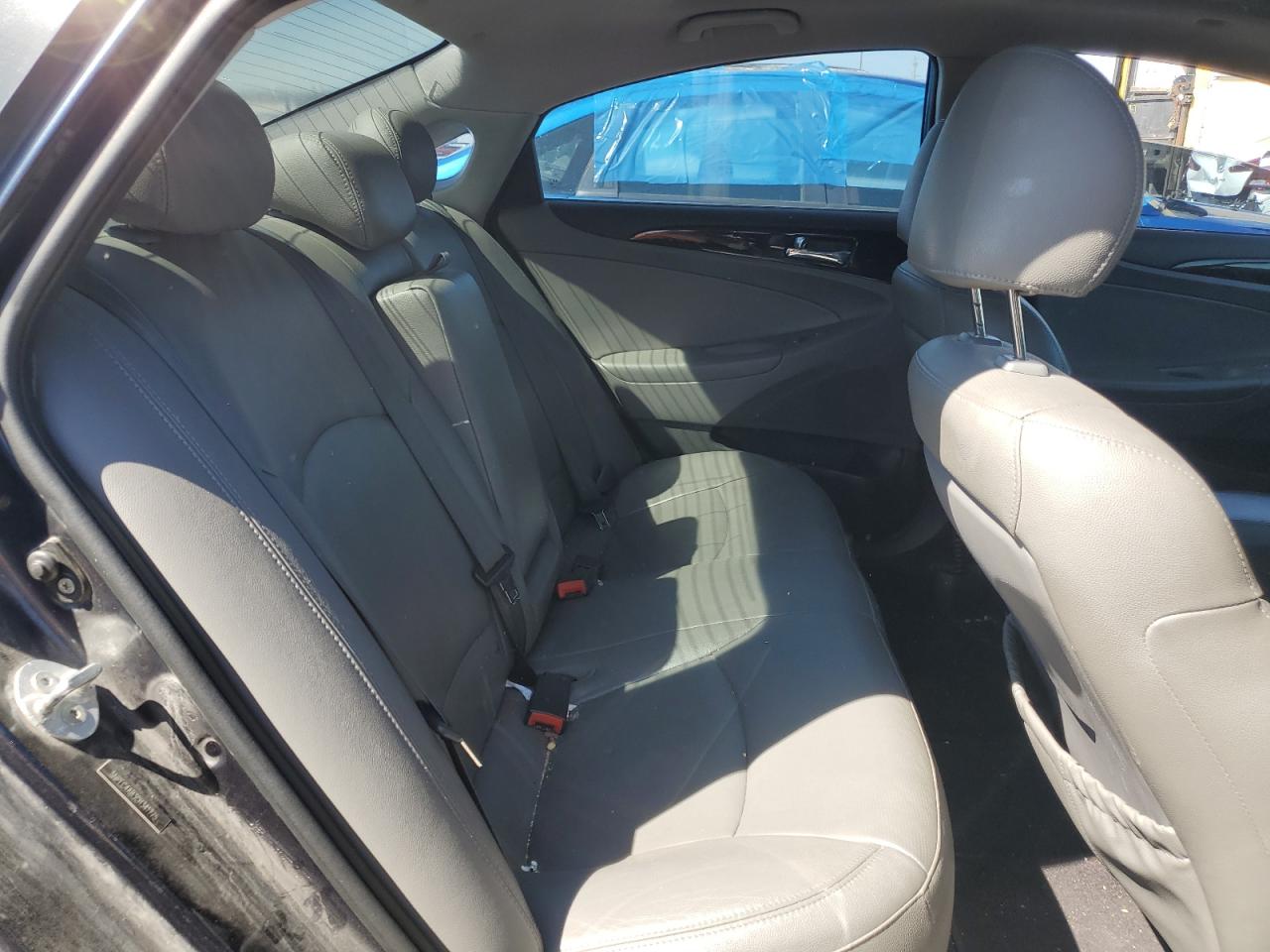 5NPEC4AB3CH341775 2012 Hyundai Sonata Se