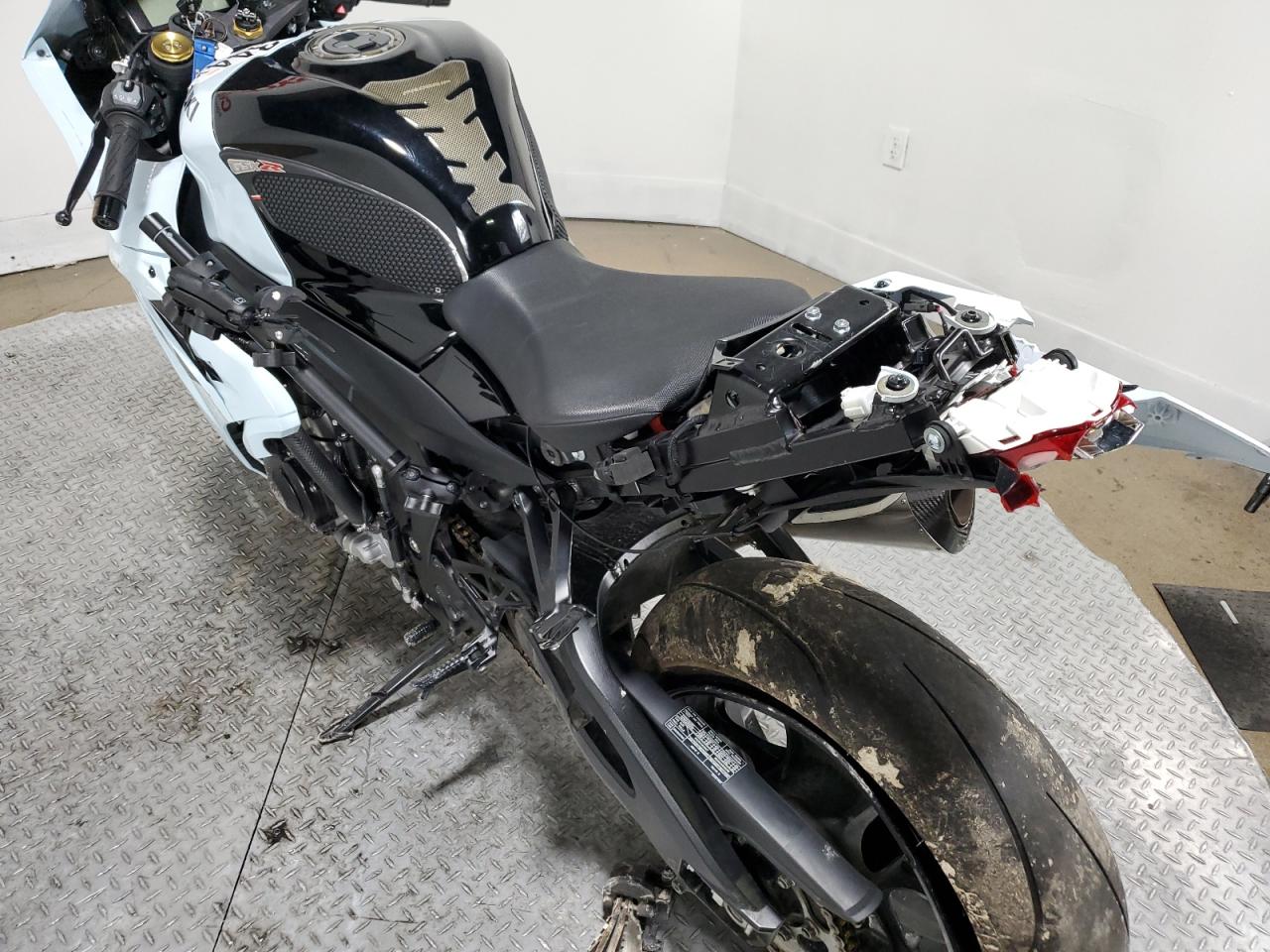 Lot #3045929235 2023 SUZUKI GSX-R1000