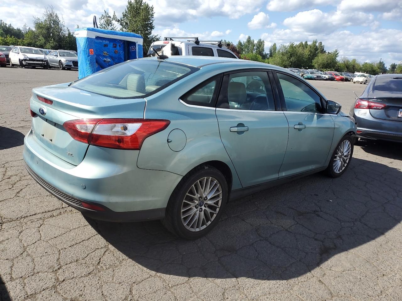 1FAHP3H20CL285426 2012 Ford Focus Sel