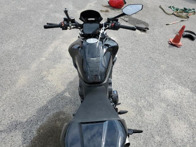 2023 DUCATI DIAVEL V4 ZDMGAR1W2PB000510