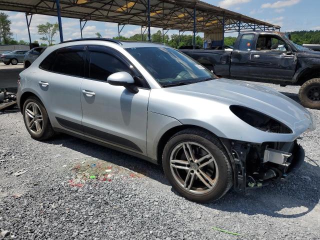 VIN WP1AA2A56HLB06999 2017 Porsche Macan no.4