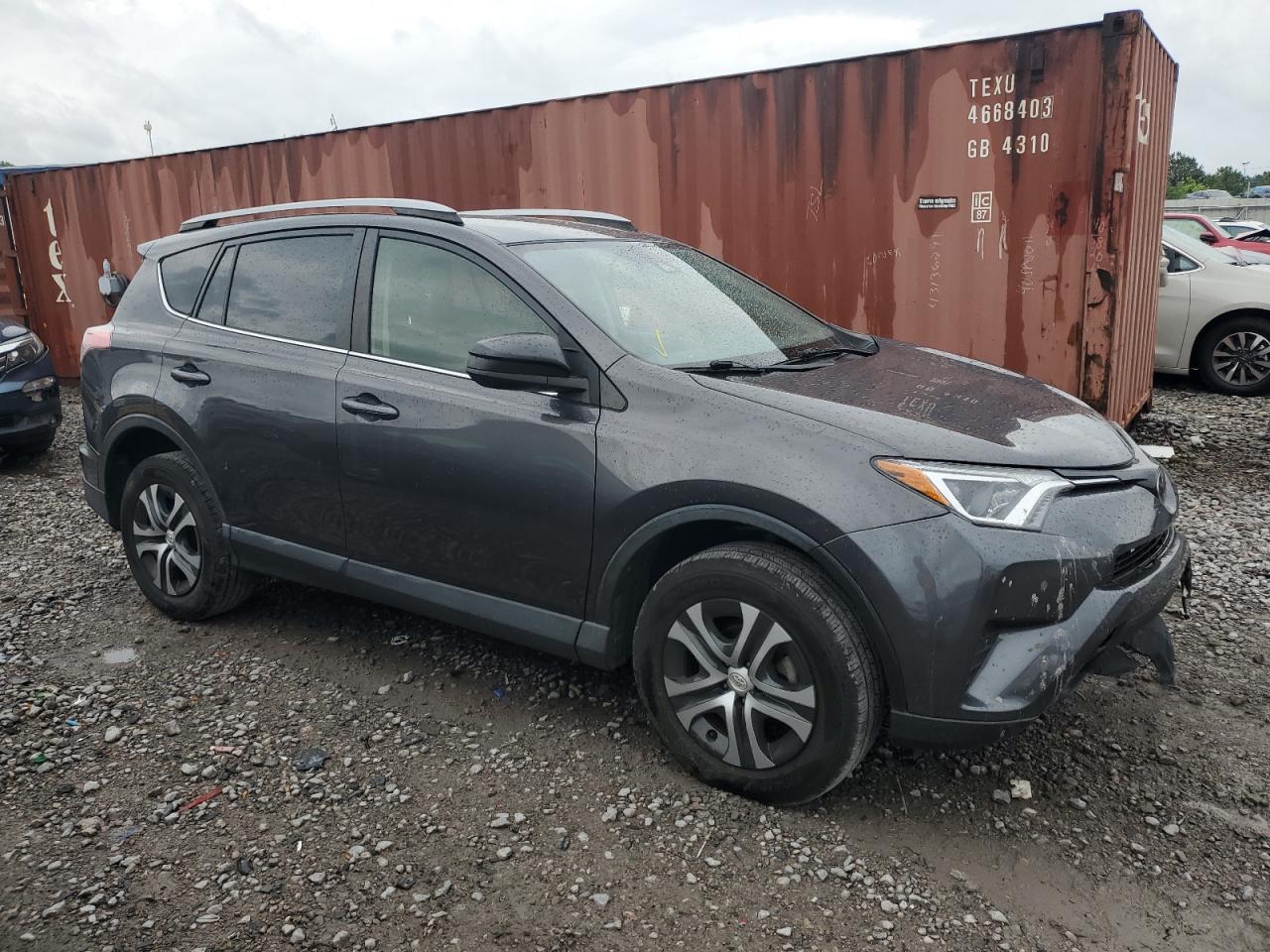 JTMZFREV9HJ122425 2017 Toyota Rav4 Le