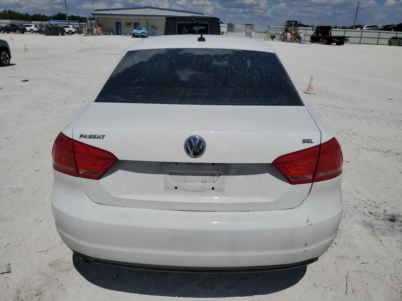 1VWCP7A31CC059875 2012 Volkswagen Passat Sel