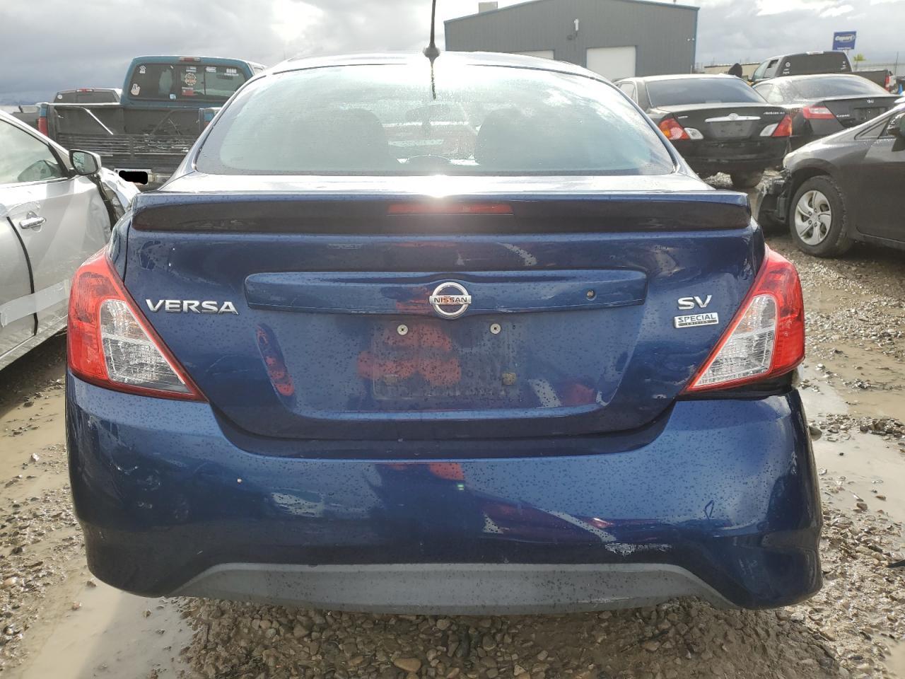 3N1CN7AP7JL822188 2018 Nissan Versa S