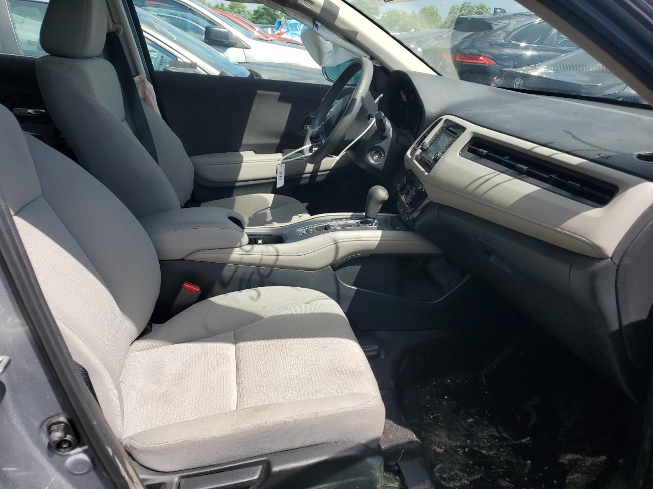 3CZRU6H32KG700107 2019 Honda Hr-V Lx