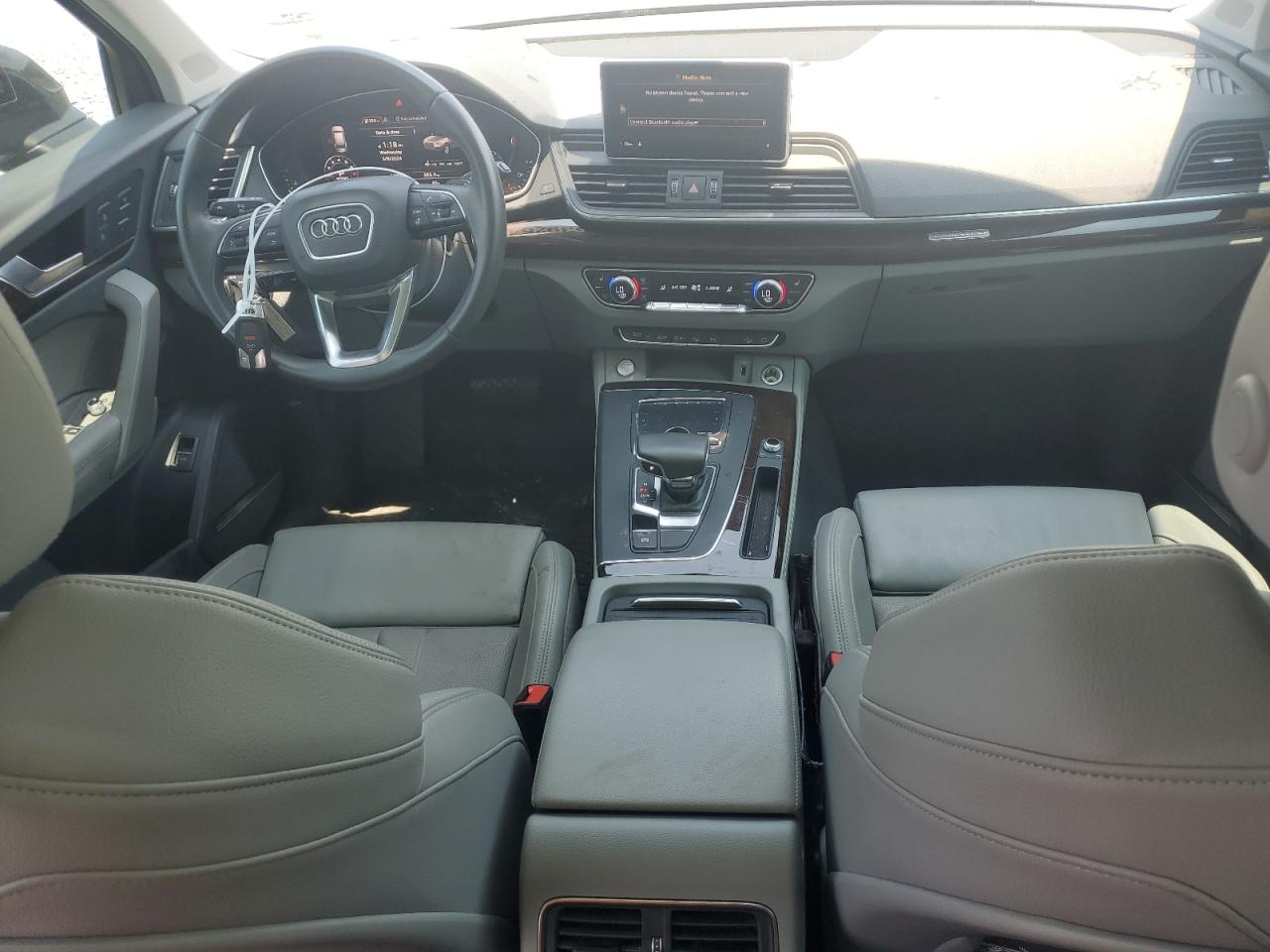 WA1CNAFY2K2056752 2019 Audi Q5 Prestige