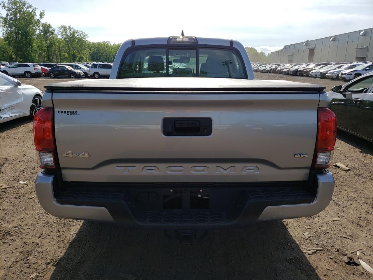 5TFCZ5AN8JX158377 2018 Toyota Tacoma Double Cab