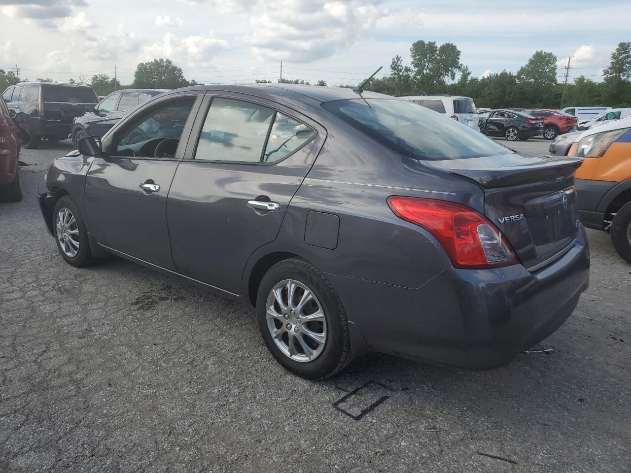 3N1CN7AP1FL862807 2015 Nissan Versa S