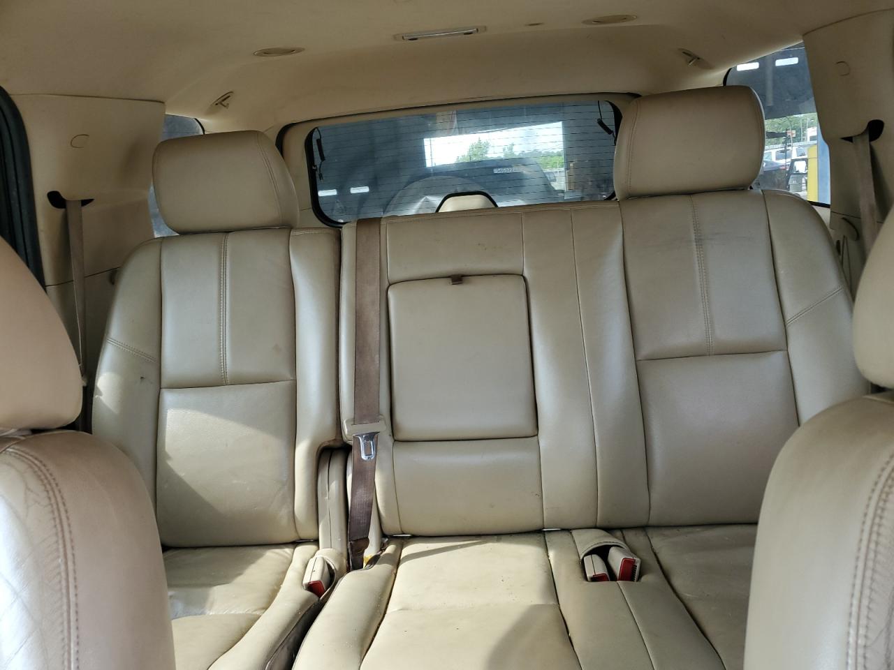 1GNSCBE03BR111071 2011 Chevrolet Tahoe C1500 Lt