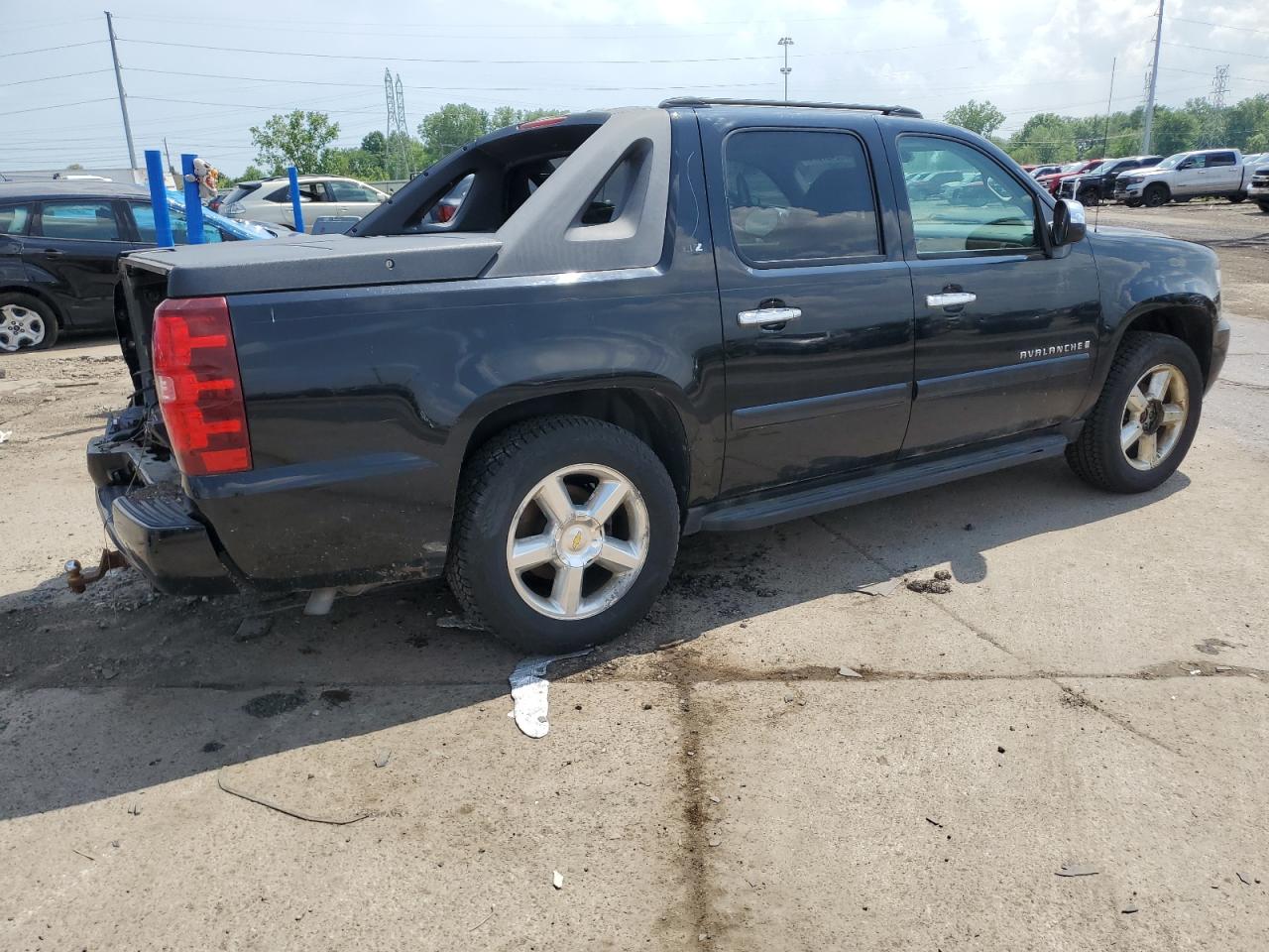 3GNFK12318G305443 2008 Chevrolet Avalanche K1500