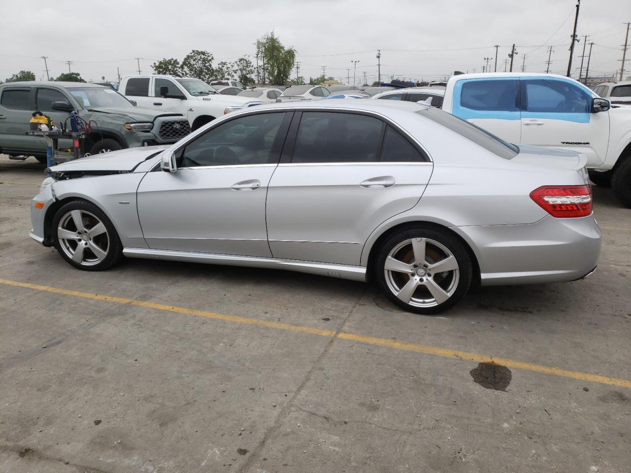 2012 Mercedes-Benz E 350 vin: WDDHF5KB5CA621624