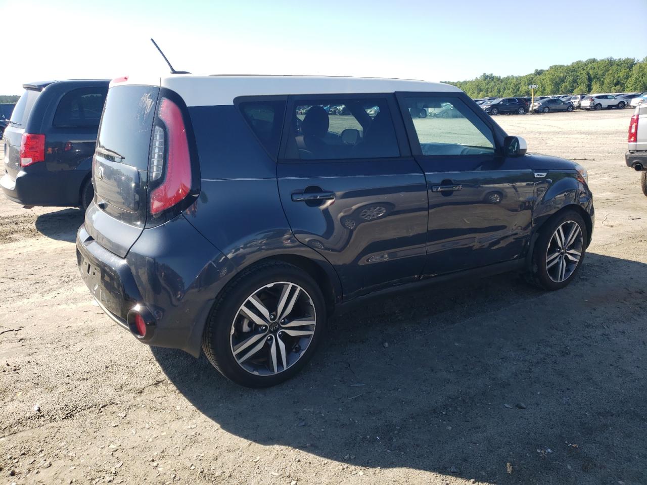 KNDJP3A54G7278560 2016 Kia Soul +